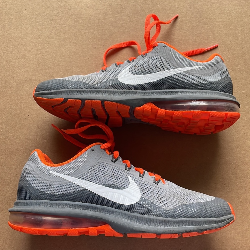 womens neon orange nike shoes